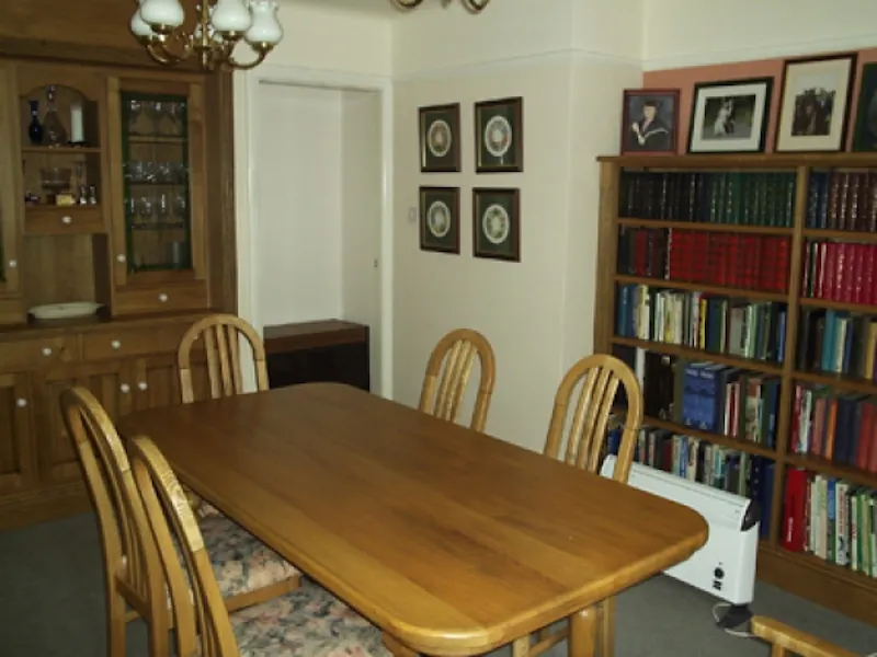 West Byfleet country house, L571 (photo 4)