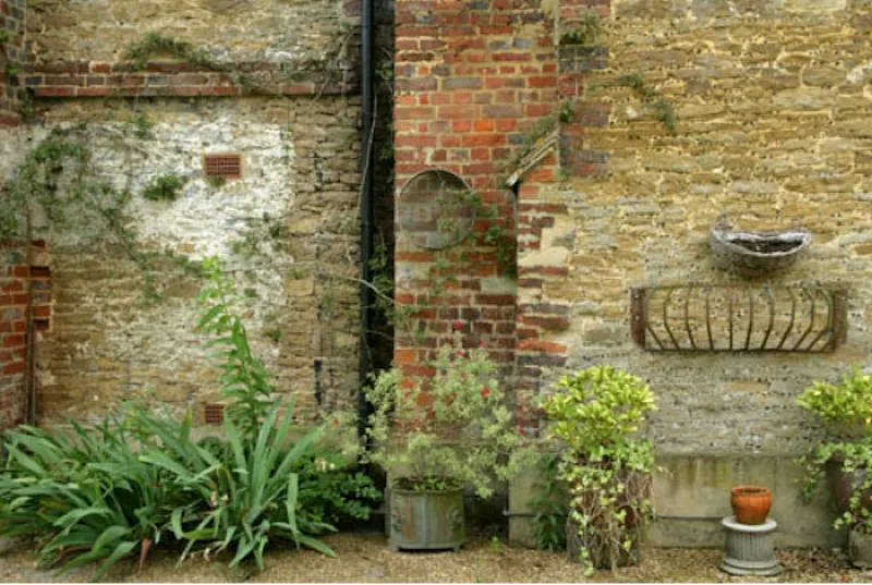 Guildford Elizabethan manor, M17 (photo 40)