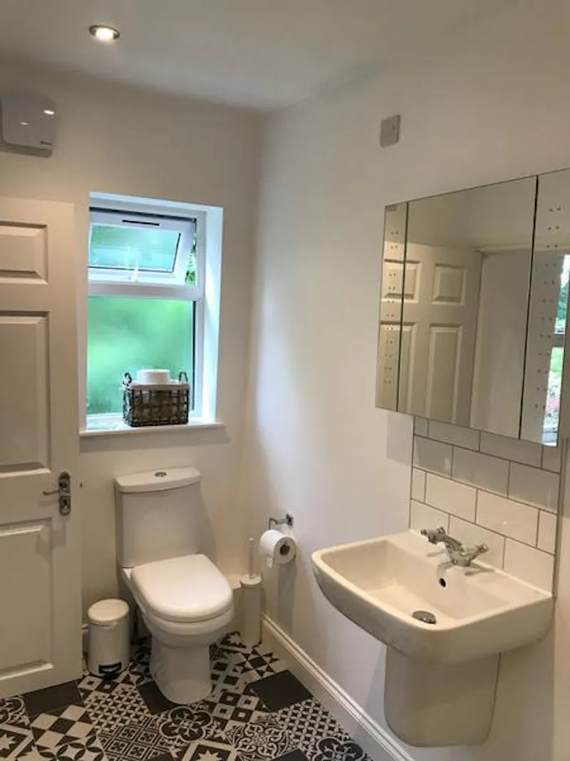Bathroom at Harefield mill house, L581 (photo 10)