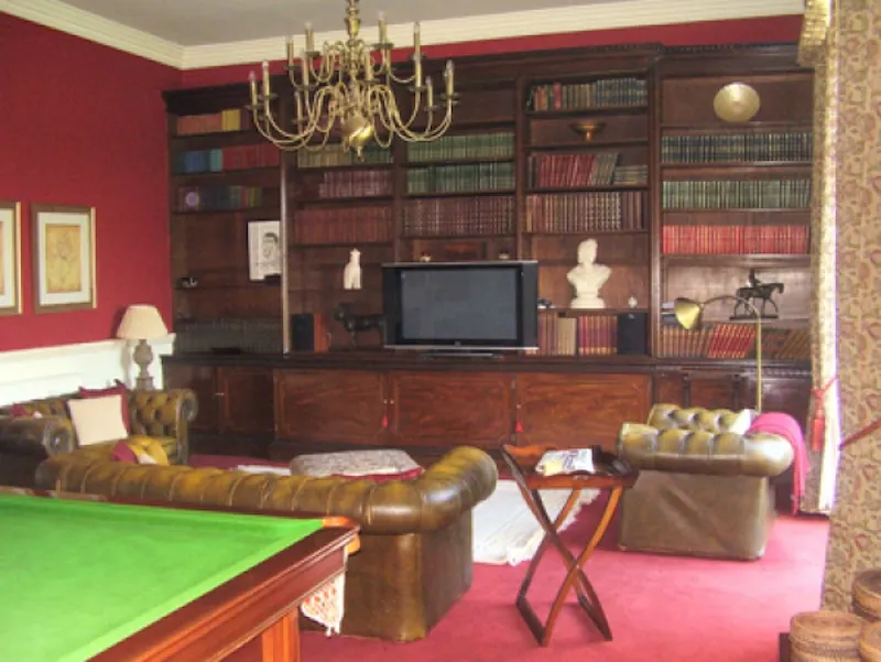 Games room at Portsmouth manor house, A1165 (photo 6)