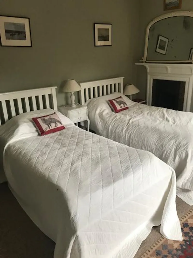 Bedroom at Georgian country house in Holt, A1161 (photo 12)