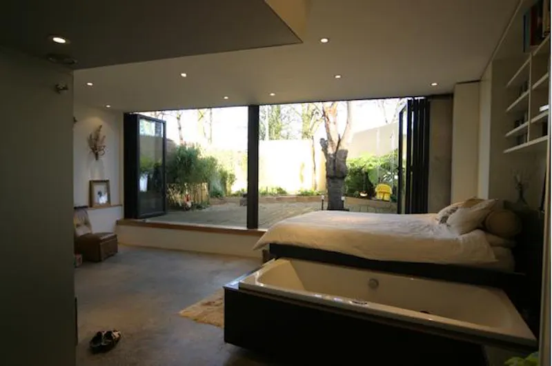 Bathroom at Experimental Peckham house, K268 (photo 16)