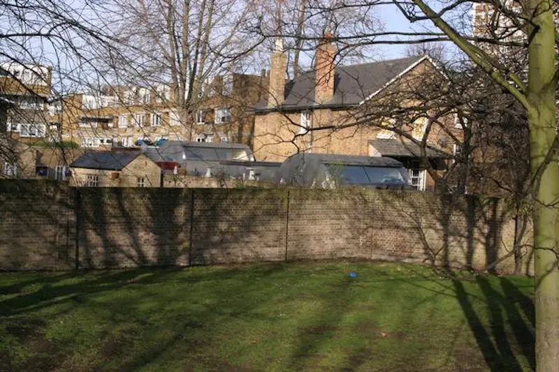 Garden at Experimental Peckham house, K268 (photo 40)