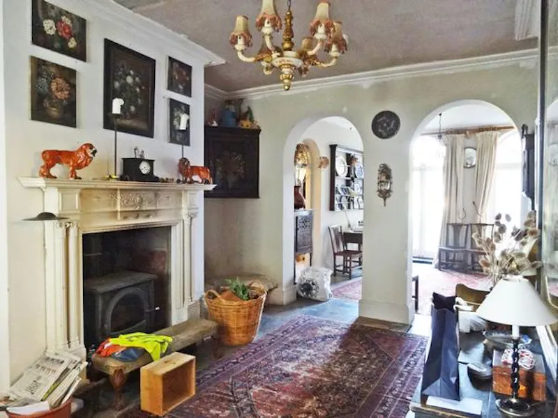 Fireplace at Georgian riverside house , B1302 (photo 2)