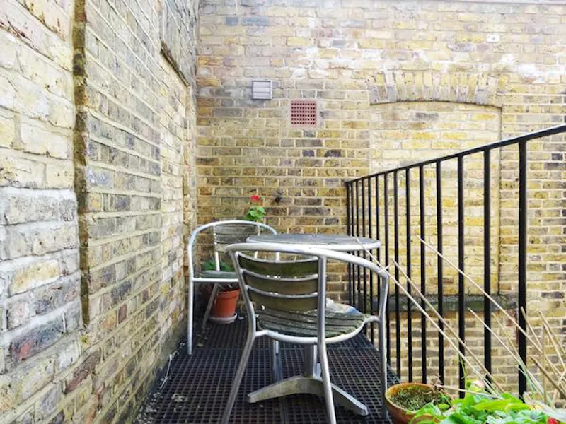 Balcony at Georgian riverside house , B1302 (photo 37)