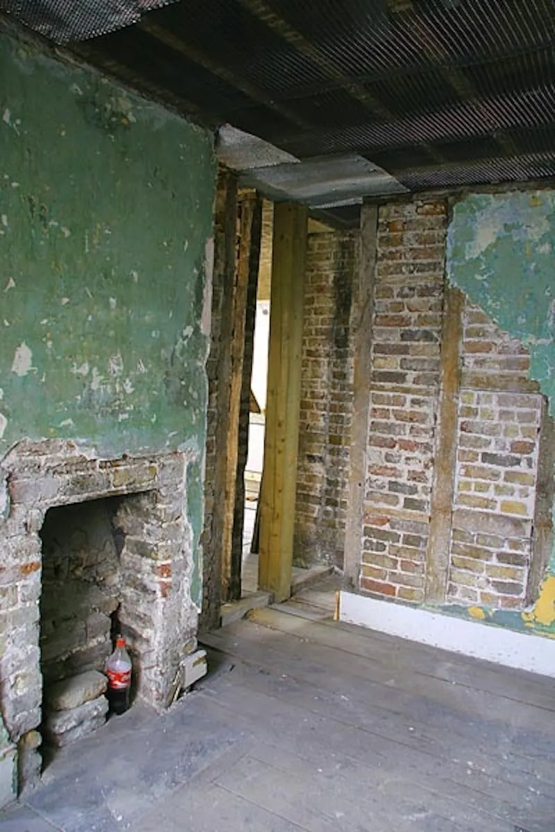 Eclectic Deptford house , A631 (photo 51)