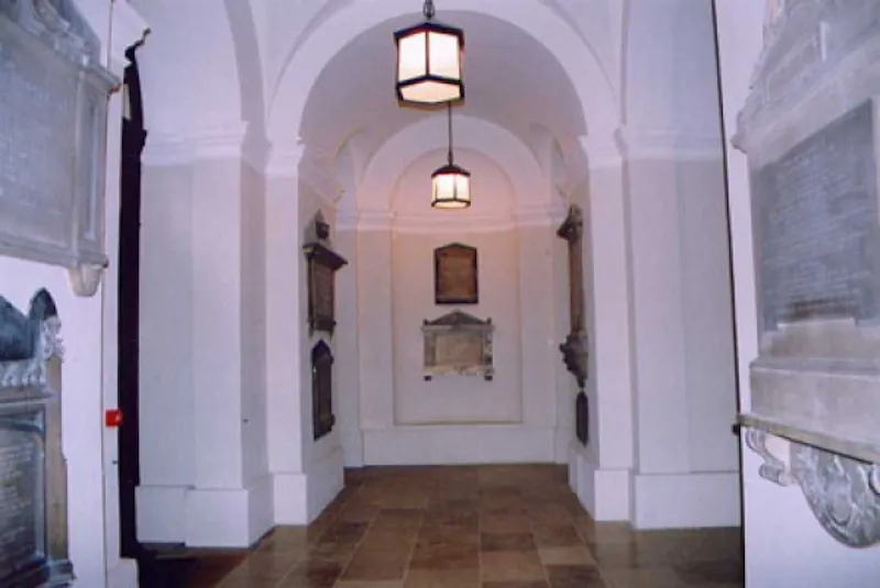 Hawksmoor Spitalfields church, CH79 (photo 6)