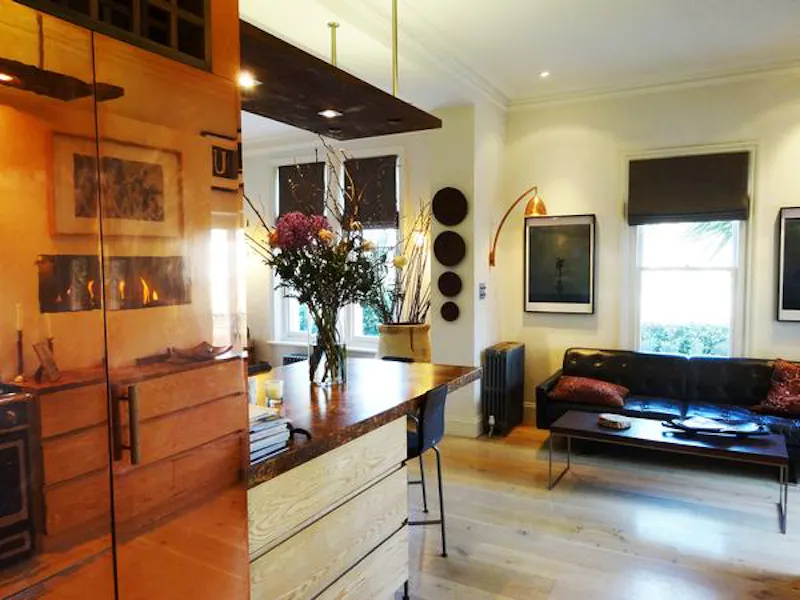 Contemporary Kew house, B1006 (photo 7)