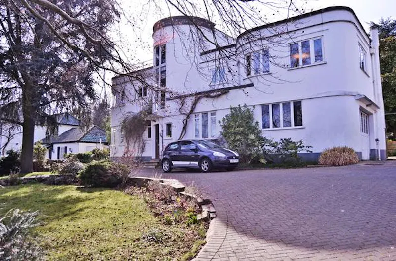 Art Deco Wimbledon house, D1341 (photo 41)
