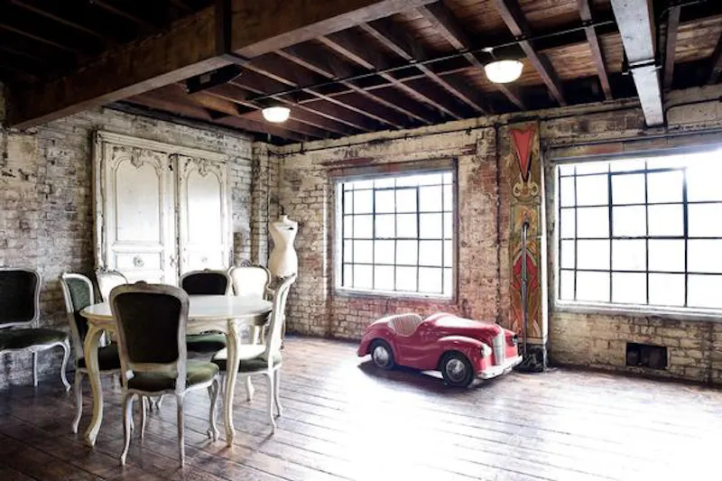 Dining room at Stoke Newington warehouse, F832 (photo 7)