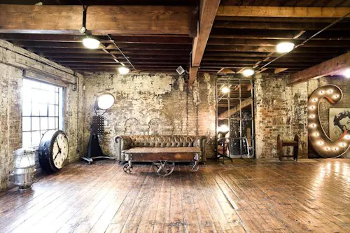 Stoke Newington warehouse, F832