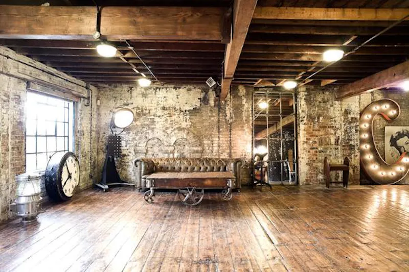 Exposed brick at Stoke Newington warehouse, F832 (photo 10)