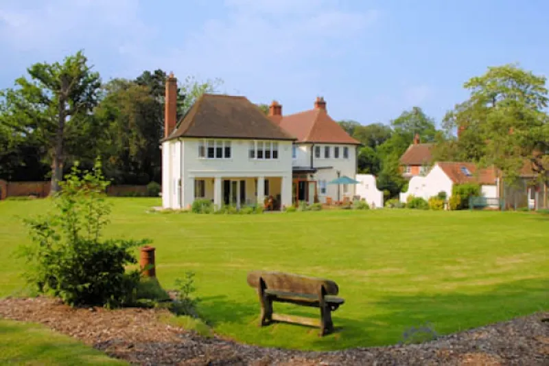 Family house near Reading, E312 (photo 9)