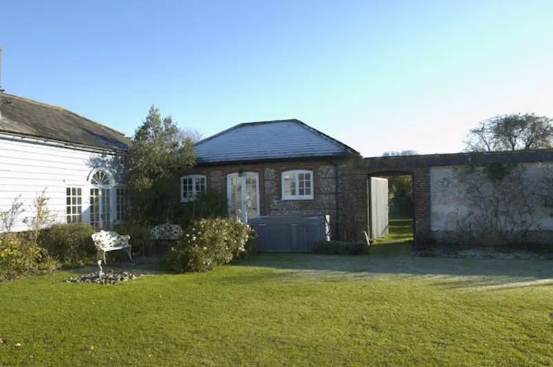 Salisbury clapboard farmland, L603 (photo 3)