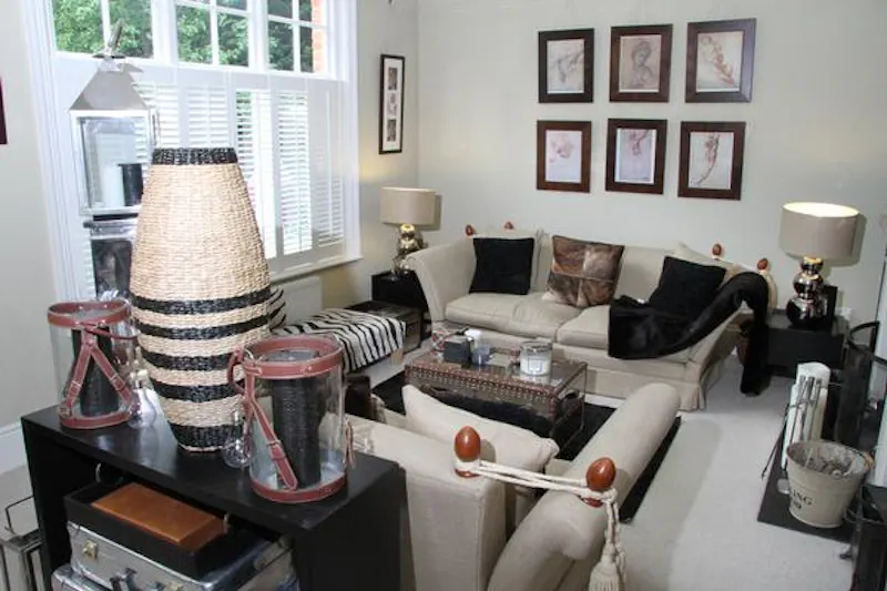 Drawing room at Camberley family house, D1936 (photo 6)
