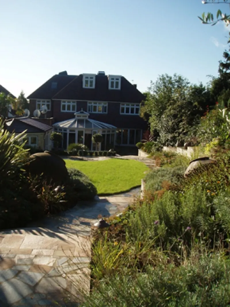 Garden at 80s Barnet detached house, D1826 (photo 14)