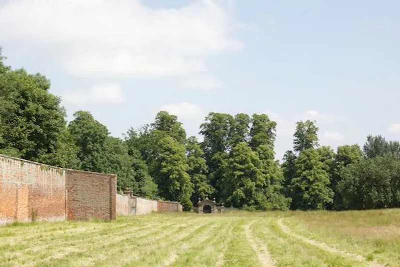 Grand estate in Northampton, A1117 (photo 46)
