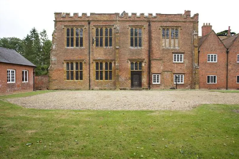Grand estate in Northampton, A1117 (photo 44)
