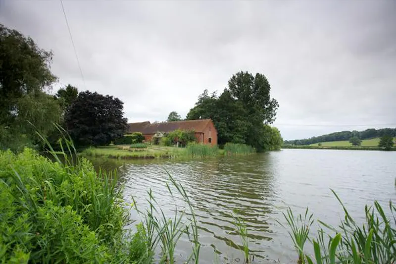 Grand estate in Northampton, A1117 (photo 48)