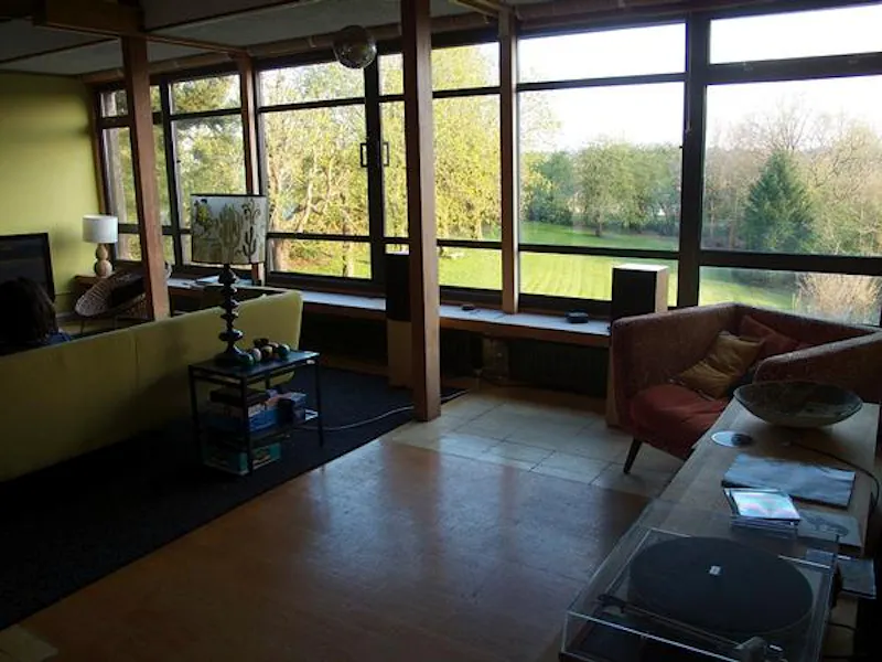 Mid-century gem in Farnham, D1888 (photo 6)