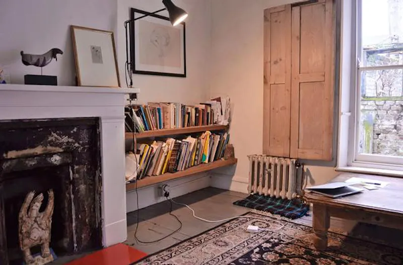Unmodernised Stockwell House, A1153 (photo 5)