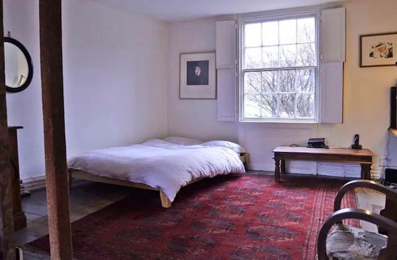 Bedroom at Unmodernised Stockwell House, A1153 (photo 7)