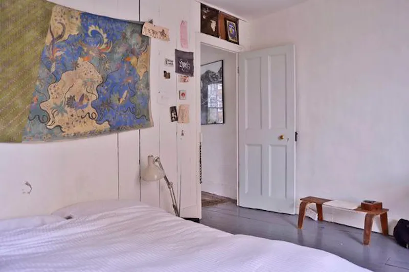Unmodernised Stockwell House, A1153 (photo 20)