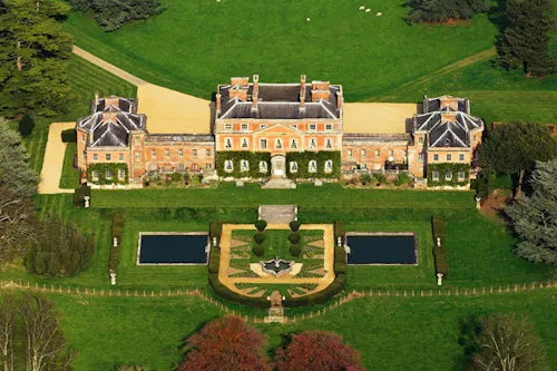 Salisbury country house, A515