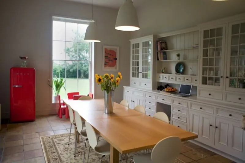 Kitchen at Elevated Georgian Suffolk house, M264 (photo 15)