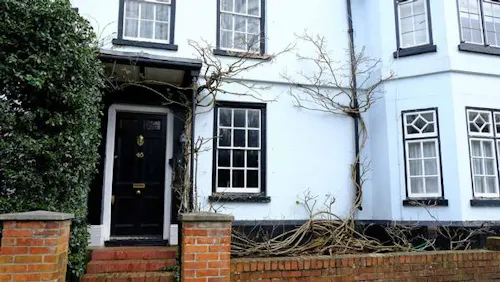 Wokingham cottage, A1174