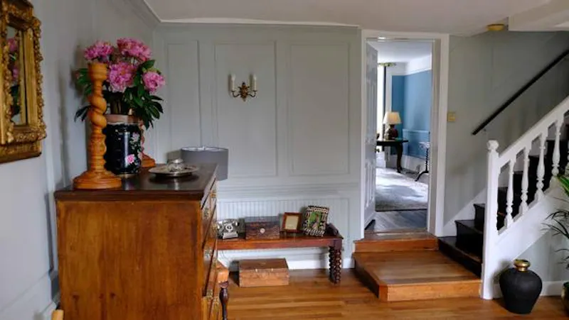 Wokingham cottage, A1174 (photo 6)