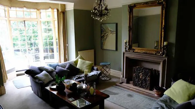 Fireplace at Wokingham cottage, A1174 (photo 16)
