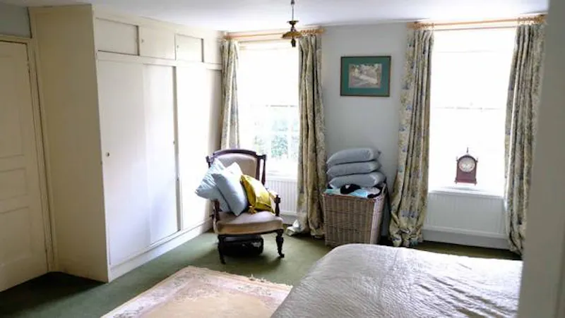 Wokingham cottage, A1174 (photo 27)