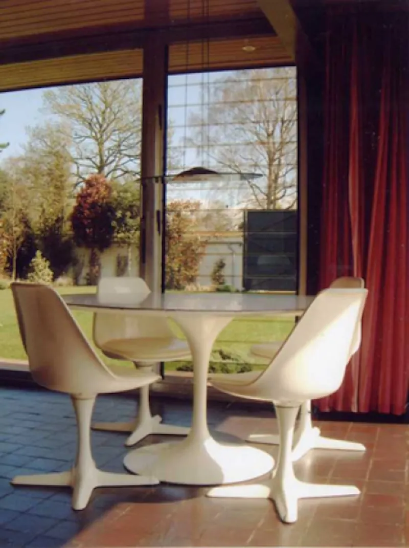 Dining room at Modernist Hormonden pavilion, D1278 (photo 7)