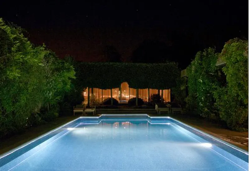 Swimming pool - outdoor at Modernist Hormonden pavilion, D1278 (photo 16)