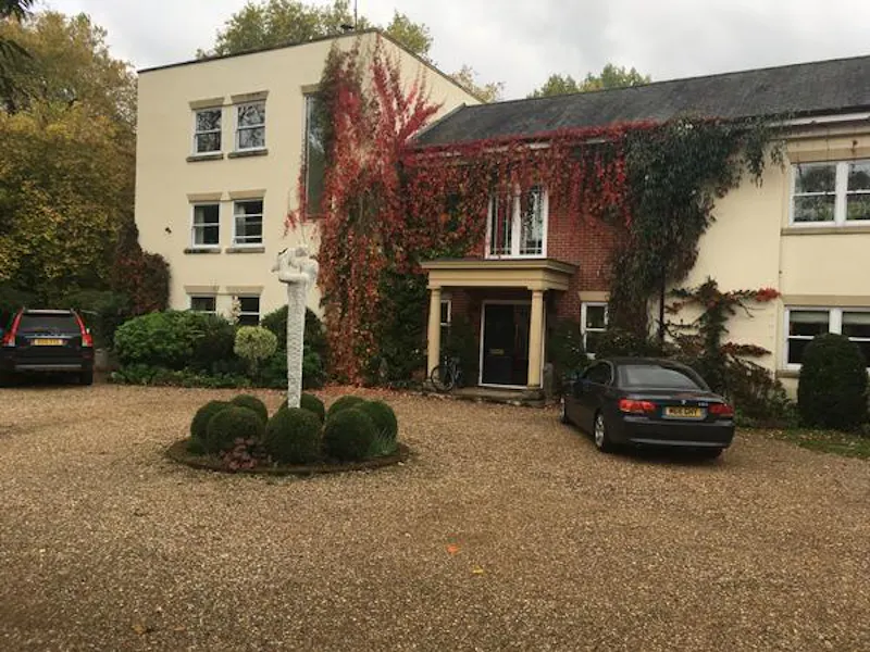 Riverside Cookham house, D1835 (photo 2)