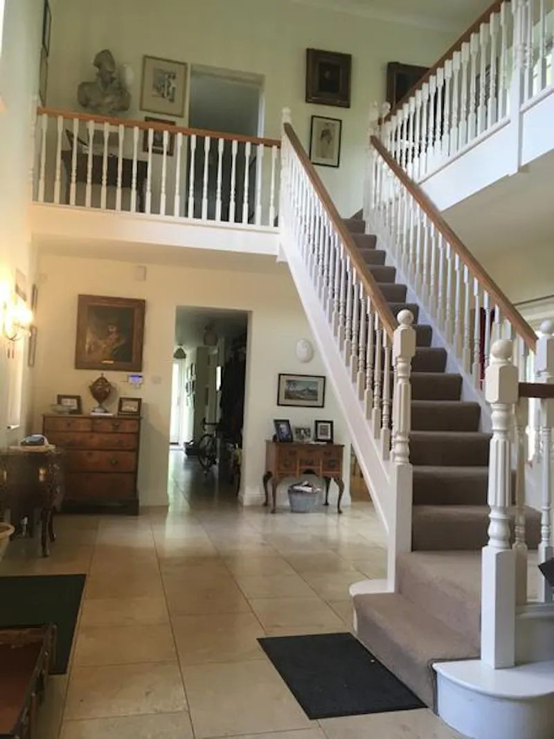 Entrance hall at Riverside Cookham house, D1835 (photo 4)