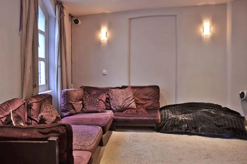 Sitting room at Colourful Kennington apartment, F816 (photo 12)