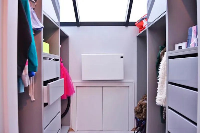 Dressing room at Colourful Kennington apartment, F816 (photo 22)