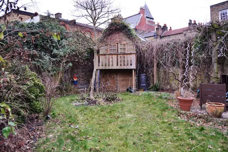 Summer house at Colourful Kennington apartment, F816 (photo 29)