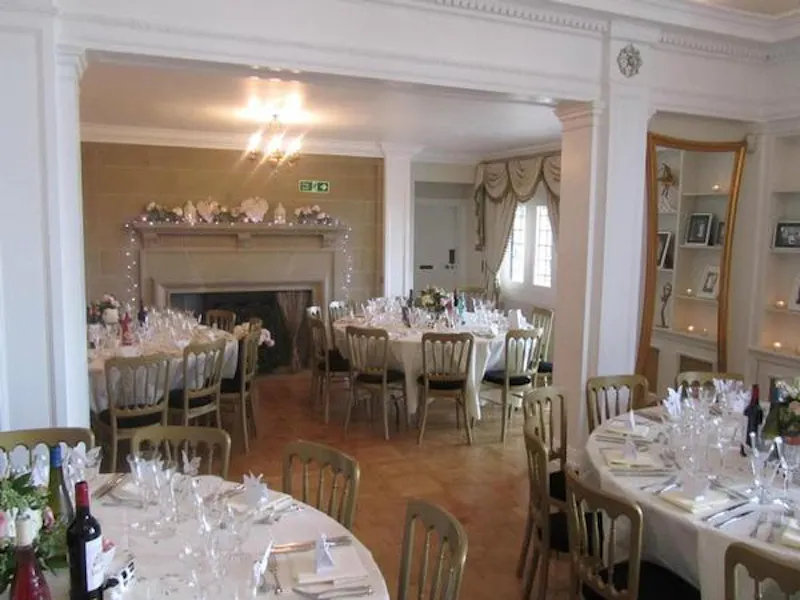 Surrey Hills Edwardian mansion, E304 (photo 4)