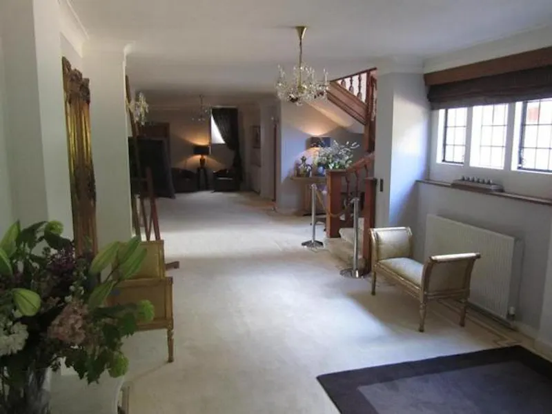 Surrey Hills Edwardian mansion, E304 (photo 9)