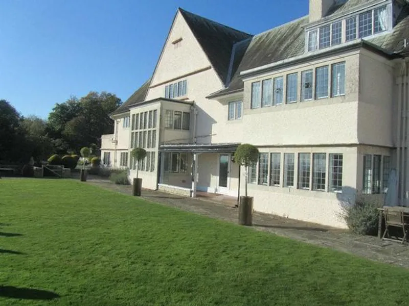 Surrey Hills Edwardian mansion, E304 (photo 37)