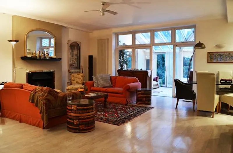 Living Room at Golders Green family house, E280 (photo 3)