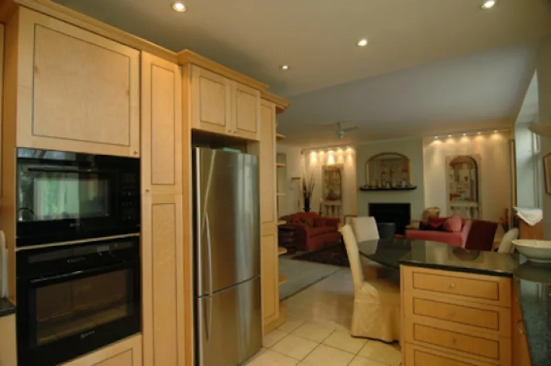 Golders Green family house, E280 (photo 12)
