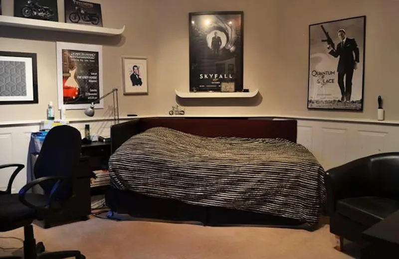 Bedroom at Golders Green family house, E280 (photo 18)