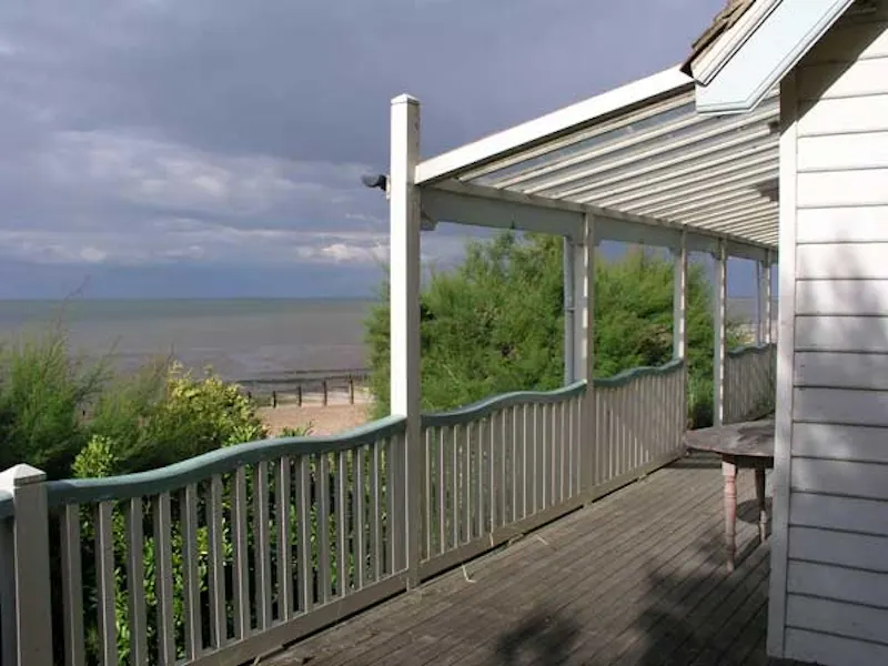 Views - sea at Pretty Whitstable beach house, C697 (photo 30)