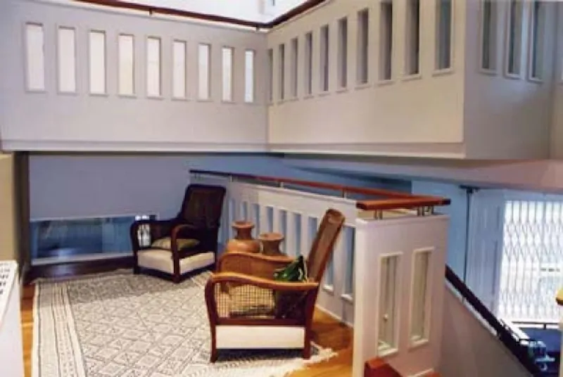 Mezzanine at Detached house in Isleworth, B1177 (photo 3)