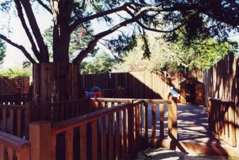 Garden at Detached house in Isleworth, B1177 (photo 7)