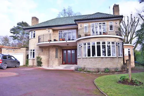 Large Kingston house, D1648